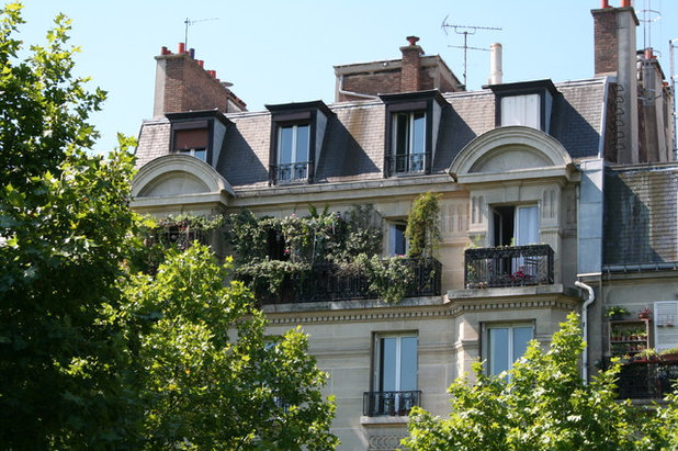 Moderne Terrasse by Altan Alferne