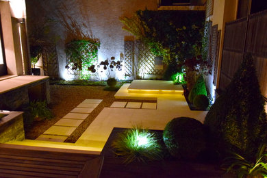 Moderner Patio in Angers