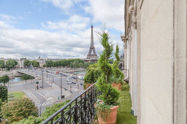 Classique Chic Terrasse en Bois Appartement de Luxe - Triangle d'Or, Paris