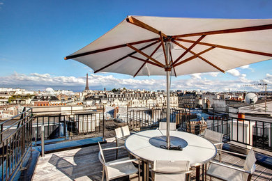 Contemporary terrace in Paris.