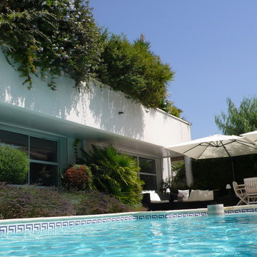 Maison bioclimatique contemporaine avec piscine