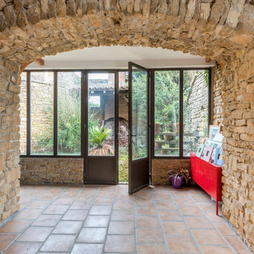 Maison en pierres dorées