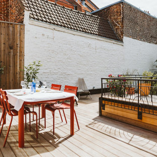 Aménagement d'une terrasse classique avec aucune couverture.