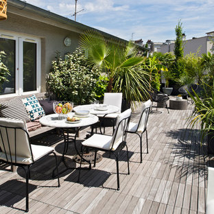 Aménagement d'une terrasse sur le toit contemporaine de taille moyenne avec aucune couverture.