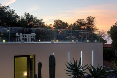 Imagen de terraza contemporánea de tamaño medio sin cubierta en azotea