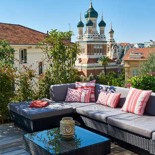 Réalisation d'un toit terrasse sur le toit méditerranéen avec aucune couverture.