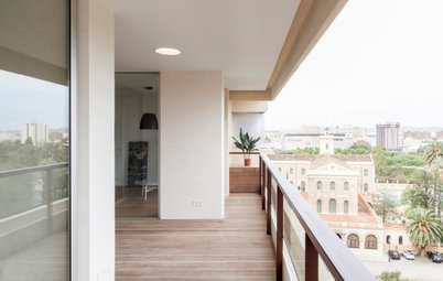 Casas Houzz: Estilo minimal en un piso con una terraza increíble