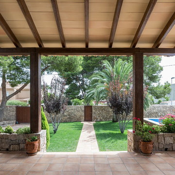 Casa del Porche de Piedra