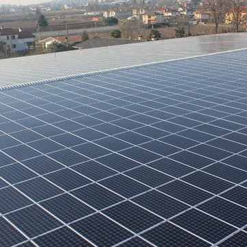 Instalación Solar Fotovoltaica en Cubierta de Nave Industrial, Italia
