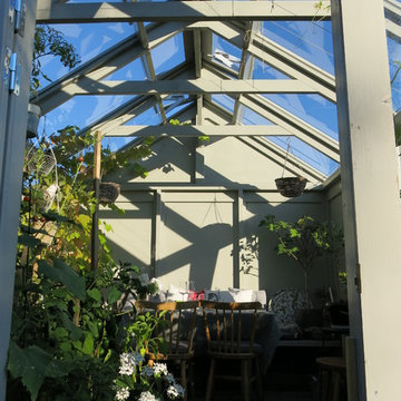 Köksträdgård och Växthus av återvunnet glas