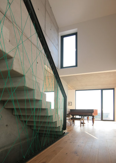 Modern Treppen by mo+ architekten