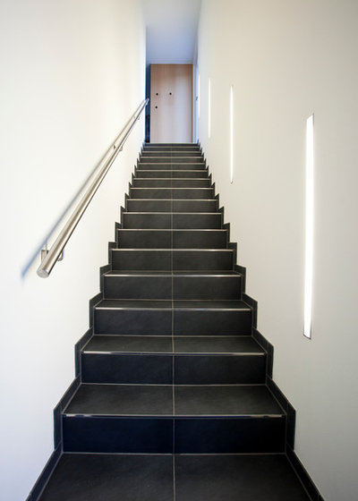 コンテンポラリー 階段 by xs-architekten