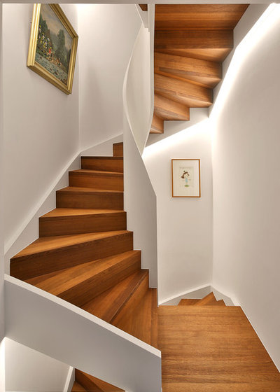 Contemporary Staircase by ALEXANDRA KIENDL · ARCHITEKTUR