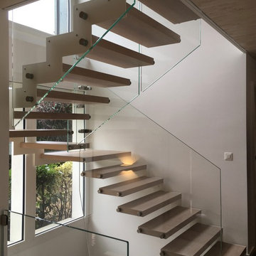 Escalier bois, métal et verre