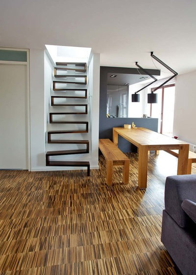 Contemporary Staircase by Treppen und Bauelemente Schmidt GmbH