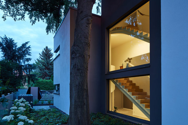 Modern Treppen by Ader Architekten