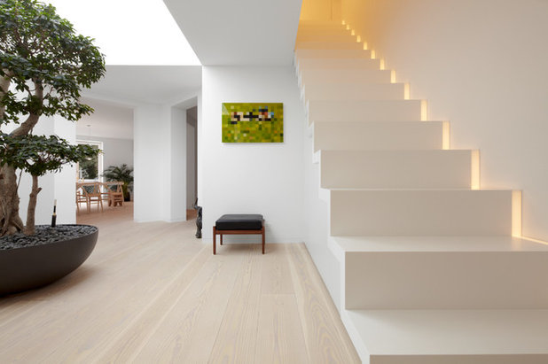 Contemporain Escalier by Schmidt Holzinger Innenarchitekten