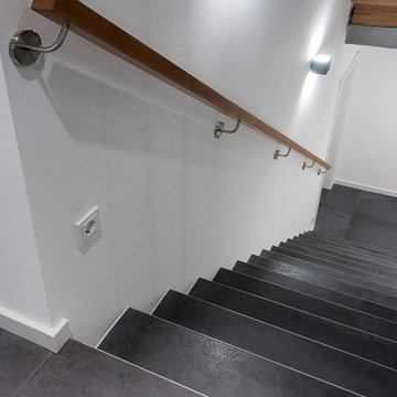 Treppenprojekt 1 + Küche: Faltwerktreppe Eiche Modern