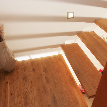 Treppenprojekt 2: Wandbolzen mit Podest Eiche astig geölt