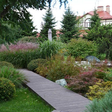 Ландшафтный сад с прудом в КП "Европа"