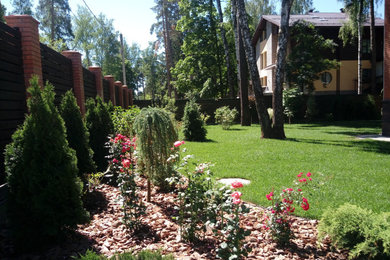 Пример оригинального дизайна: участок и сад в стиле неоклассика (современная классика)