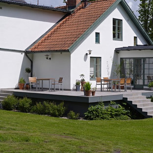 Example of a huge danish concrete patio design in Malmo