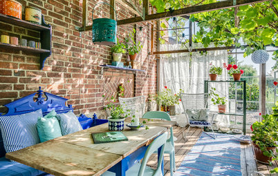 Cozy Up in These 10 Romantic Garden Seating Nooks
