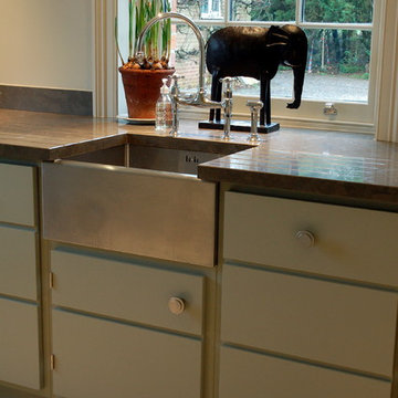 Guild Anderson Stoke Hand Painted Kitchen, Hants