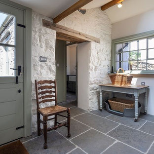 75+ Hauswirtschaftsräume mit Schieferboden und Waschmaschine und