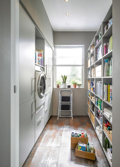 Contemporary Utility Room by Studio35 York