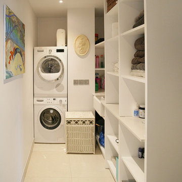 Seafront Apartment in Hove_Utility Room