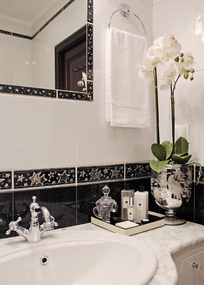 Классический Ванная комната by Мастерская дизайна интерьера Анны Першаковой