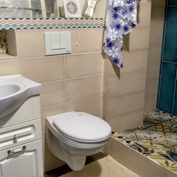 Ванная комната со встроенной душевой