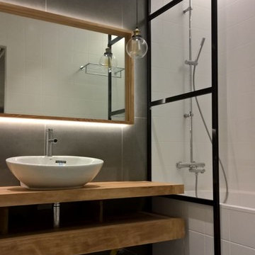 Зеркало с LED подсветкой для ванной