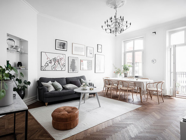 Scandinavian Living Room by Entrance Fastighetsmäkleri