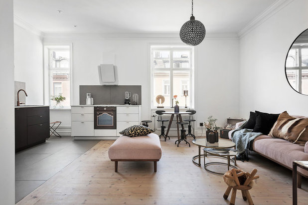 Scandinavian Living Room by Strindberg Mäkleri AB