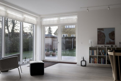 Photo of a modern living room in Wiltshire.