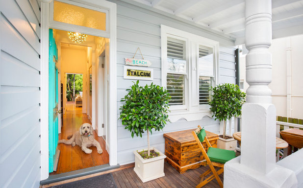 Beach Style Porch by Michelle Walker architects