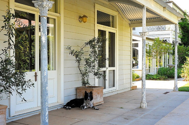 Traditional Porch by Luci.D Interiors