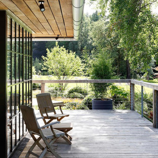 Inspiration for a farmhouse veranda in Buckinghamshire.