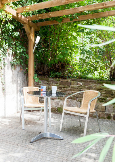 Mediterranean Veranda by C+ INTERIOR DESIGN