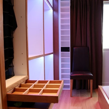 Compact Built-In Wardrobe