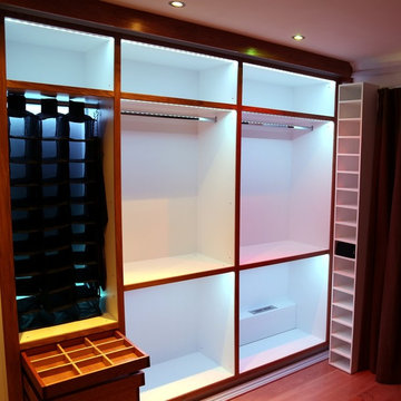 Compact Built-In Wardrobe