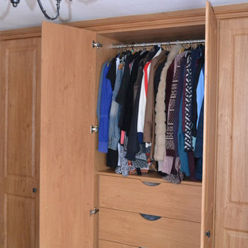 Fitted Bedroom Furniture, Wardrobes & Armoires.