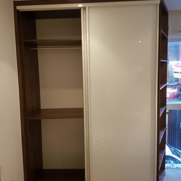 Made to measure wardrobe with two glass doors