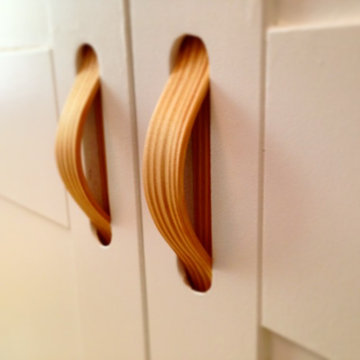 Shaker style wardrobes with steam bent handles