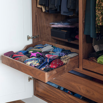 Tie storage in wardrobes