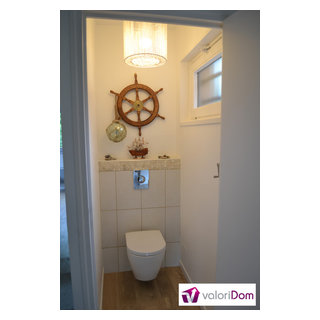 Salle de bain sur le thème de la mer - Bord de Mer - Toilettes - Paris -  par Valoridom | Houzz