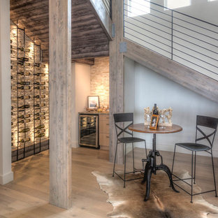 Réalisation d'une cave à vin minimaliste.