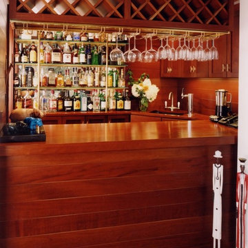 Contemporary Quarters Bar